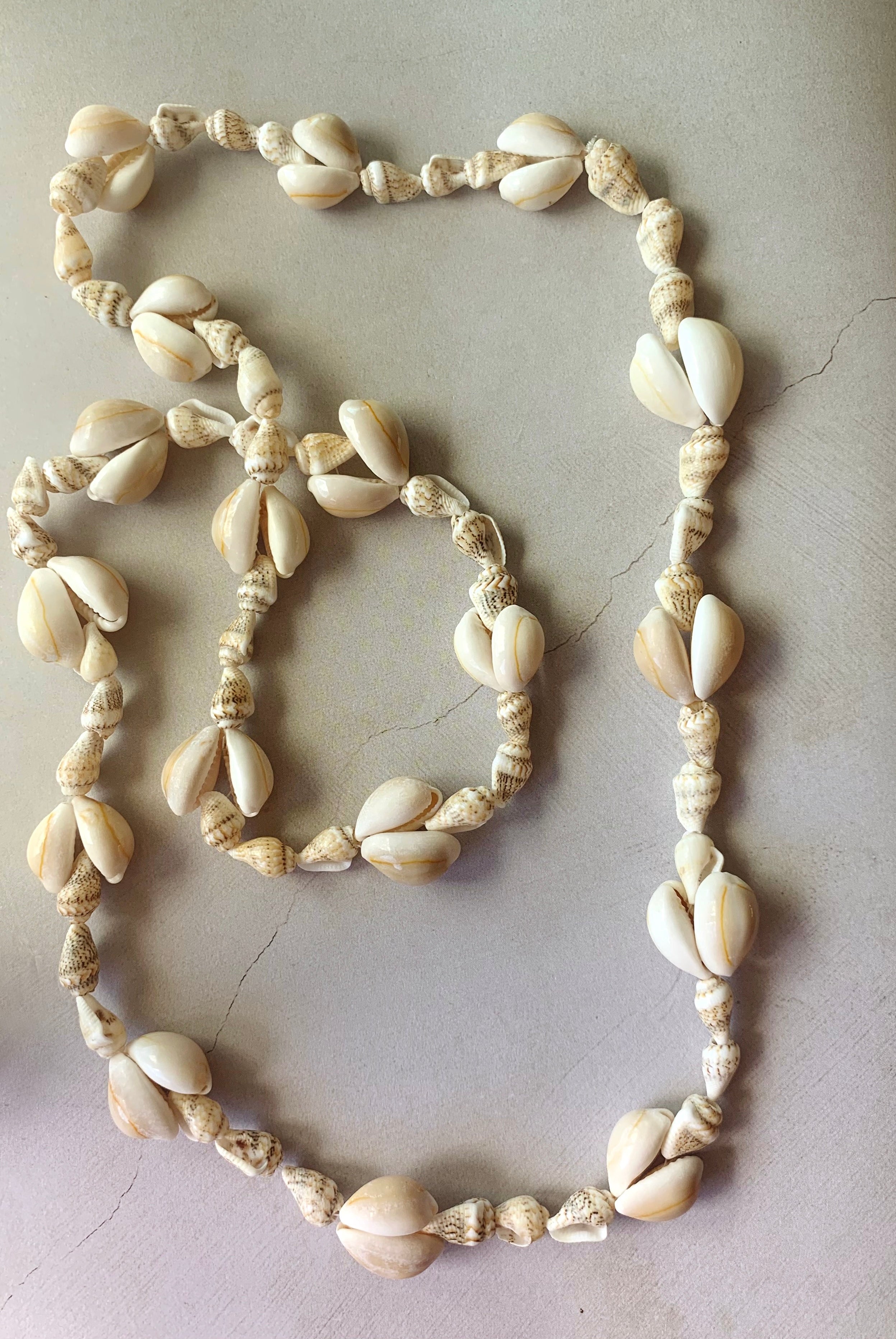 Vintage cowrie online shell necklace